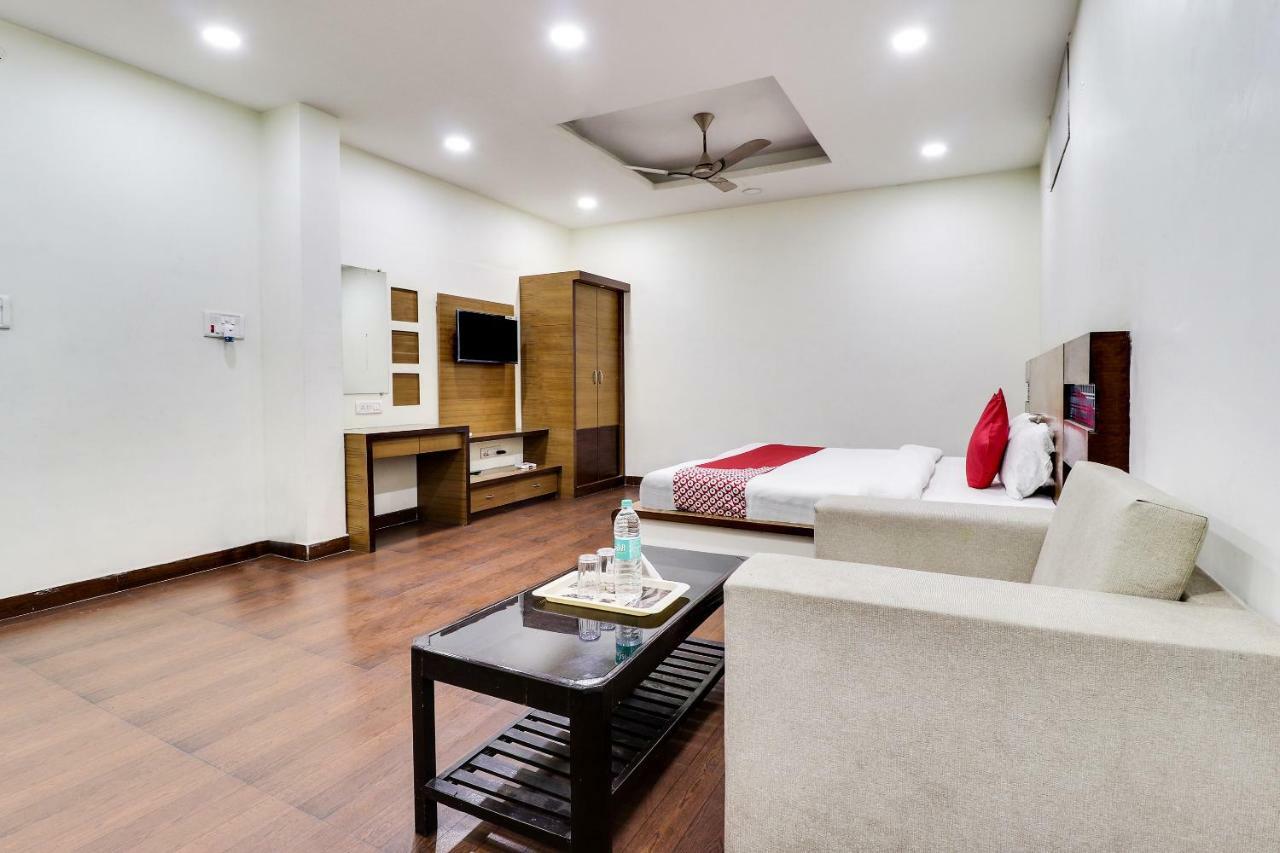 Oyo 43936 Hotel Rajputana Palace Farrukhabad Pokój zdjęcie