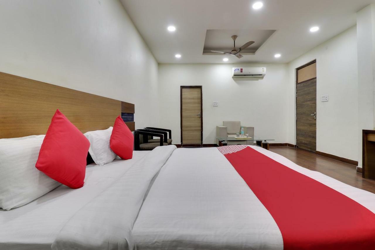 Oyo 43936 Hotel Rajputana Palace Farrukhabad Pokój zdjęcie